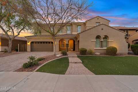 2670 E PARKVIEW Drive, Gilbert, AZ 85295
