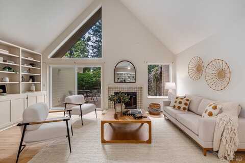 209 Avenida Barbera Drive, Sonoma, CA 95476