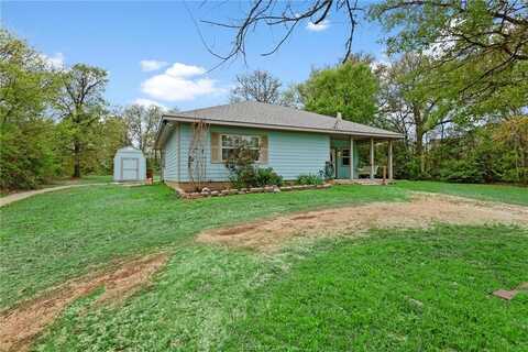 10804 Whispering Oaks Drive, Hearne, TX 77859