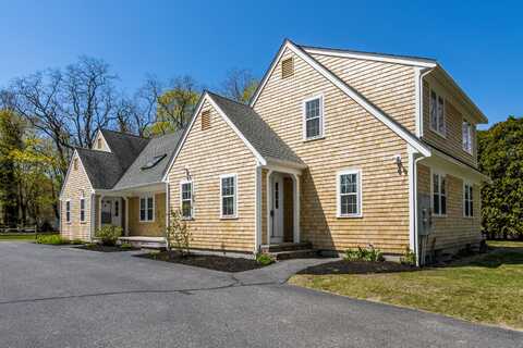 176 Palmer Ave, Falmouth, MA 02540