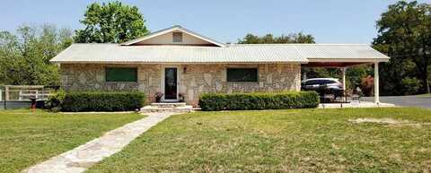 702 Schubert St, Fredericksburg, TX 78624