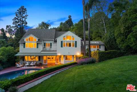 11818 Laurel Hills Rd, Studio City, CA 91604