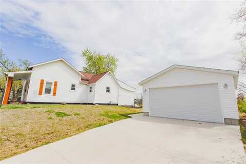 2095 3rd Avenue, Marion, IA 52302