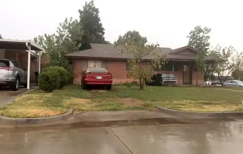 Northeast 5Th S, Moore, OK 73160