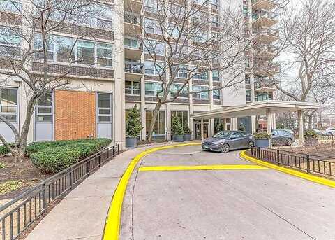N Sandburg Ter 2106E, Chicago, IL 60610