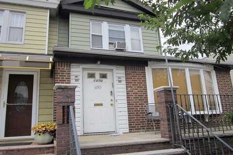 37Th, BROOKLYN, NY 11210