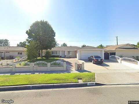 Nakoma, SANTA ANA, CA 92704