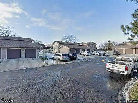 Laguna Ct D, Hanover Park, IL 60133