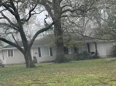 Raymond, JACKSON, MS 39204