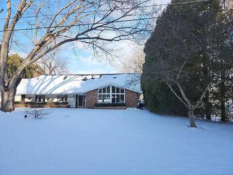 Ferndale, HILLSDALE, MI 49242