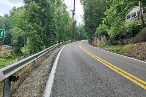 Oakhurst, SOUTH CHARLESTON, WV 25309