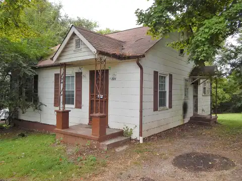 Plum, CLARKSVILLE, TN 37042