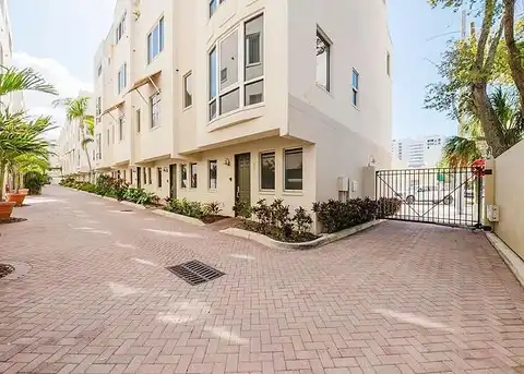Cocoanut Ave Unit#129E, Sarasota, FL 34236