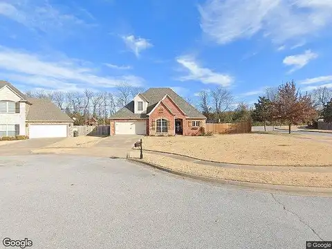 Vickers, FAYETTEVILLE, AR 72704