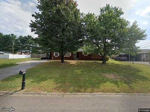 Lesa, KNOXVILLE, TN 37912