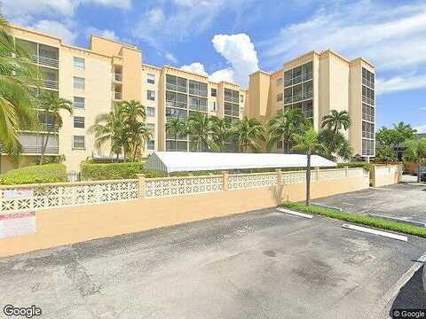 163Rd, NORTH MIAMI BEACH, FL 33160