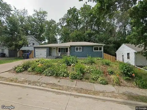 Tremont, DAVENPORT, IA 52803