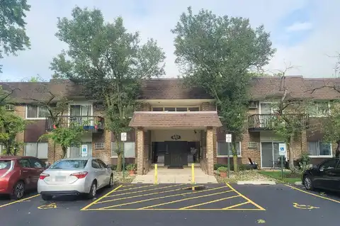 83Rd St., Unit D15, Woodridge, IL 60517