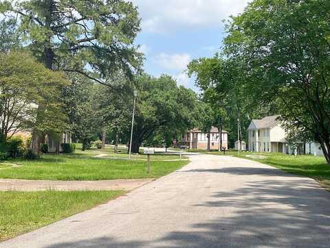 Roanoke, CONROE, TX 77302