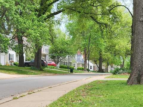Rosewood, ROELAND PARK, KS 66205