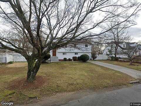 Hamlin, WEST BABYLON, NY 11704