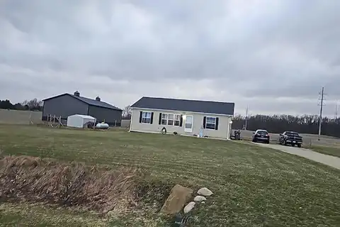 Wood Lake Rd, Jones, MI 49061