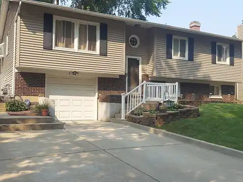 Glenwood, HANOVER PARK, IL 60133