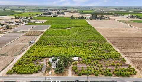 2801 American Avenue E, Fresno, CA 93725
