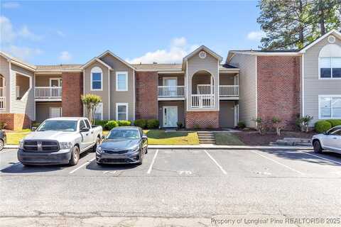 668 Bartons Landing Place, Fayetteville, NC 28314