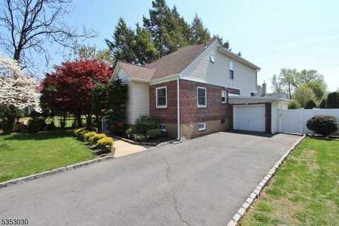 115 Oakmanor Pkwy, South Plainfield, NJ 07080