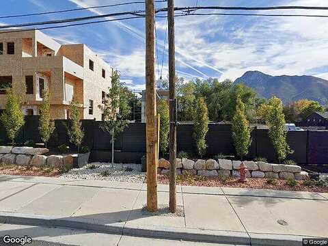 S Holladay Park Ln E, Holladay, UT 84124