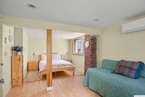 Jackson, ANCRAMDALE, NY 12503