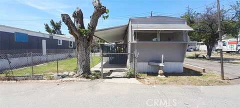 Roberts Ln #20, Bakersfield, CA 93308