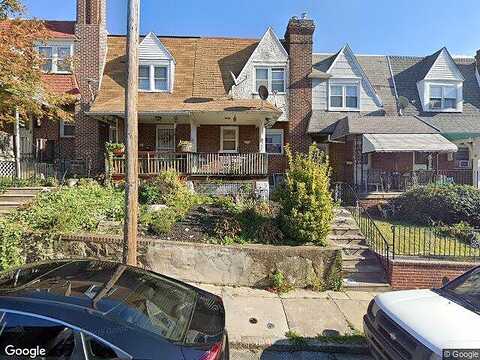 Maypole, UPPER DARBY, PA 19082