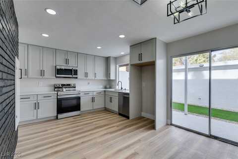 Greenbriar Townhouse, LAS VEGAS, NV 89121