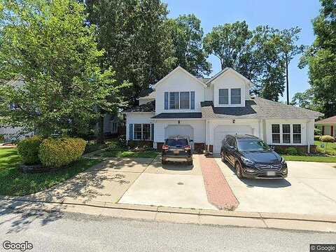 Rustling Oak, YORKTOWN, VA 23692