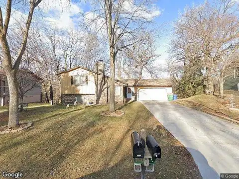 Crest, MAPLE GROVE, MN 55311