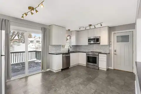 Pleasant, PRIOR LAKE, MN 55372
