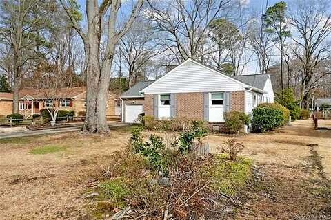 Vine, YORKTOWN, VA 23692