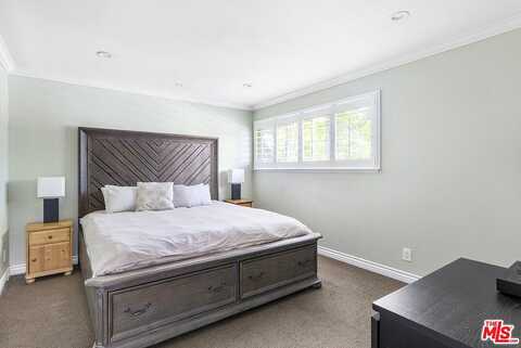 Aqua Vista, NORTH HOLLYWOOD, CA 91602