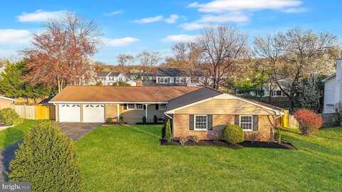 Middle Ridge, FAIRFAX, VA 22033