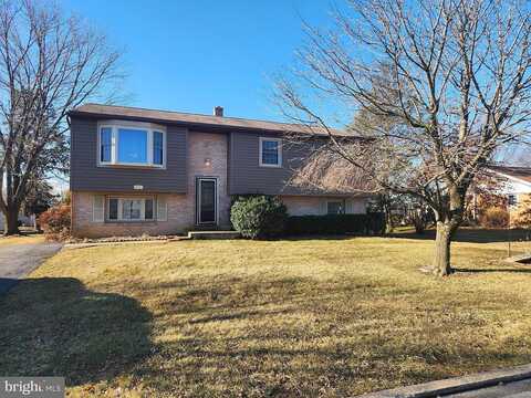 Oak, LEBANON, PA 17046