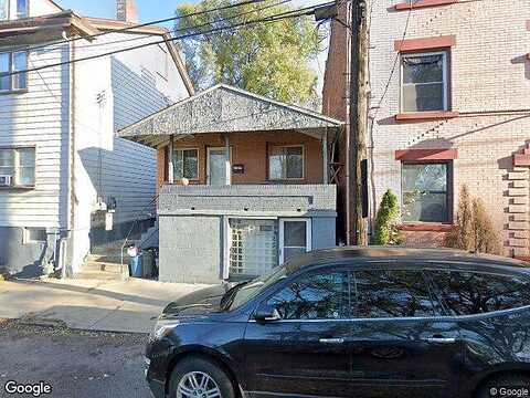 Lawn, PITTSBURGH, PA 15213