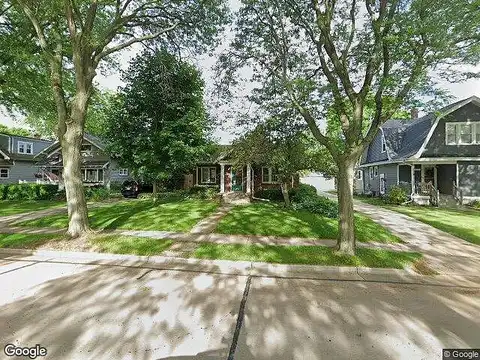 71St, MILWAUKEE, WI 53213