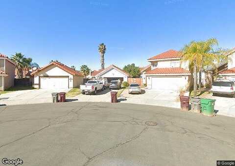 Rena, MORENO VALLEY, CA 92553