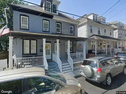 Pearl, EASTON, PA 18042