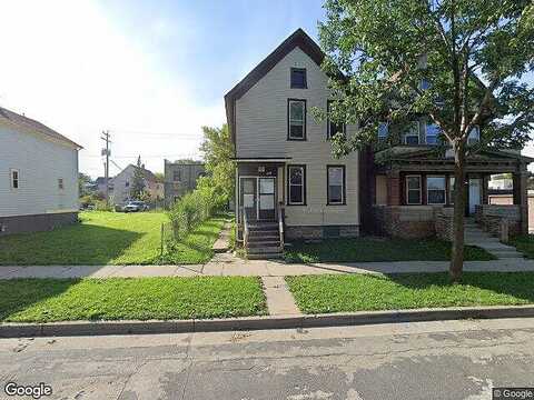 29Th, MILWAUKEE, WI 53208