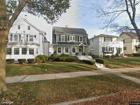 Farwell, MILWAUKEE, WI 53211