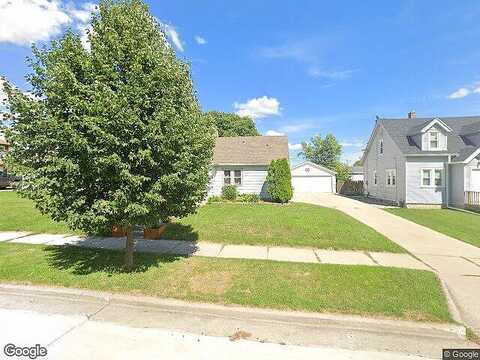 89Th, MILWAUKEE, WI 53228