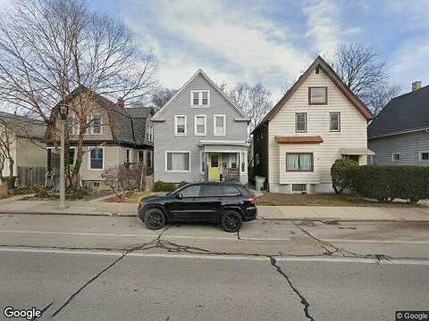 Kinnickinnic, MILWAUKEE, WI 53207